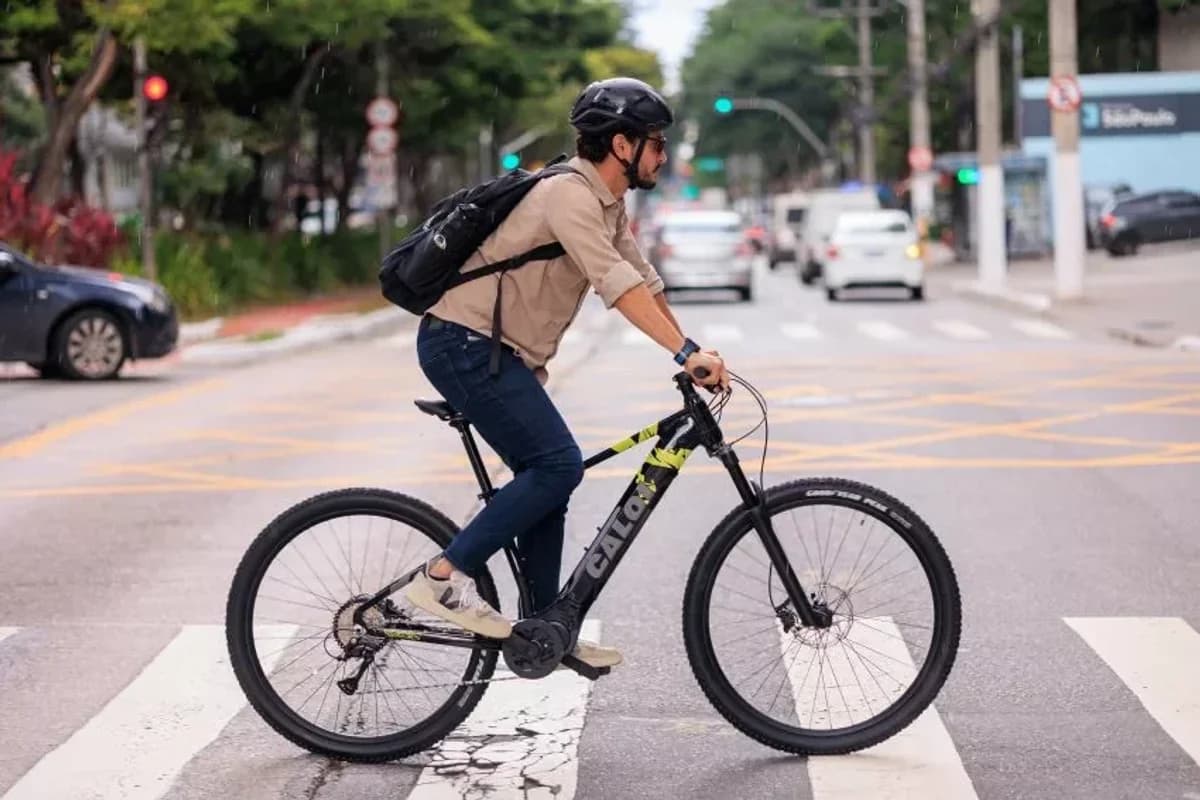 Caloi E-Vibe Explorer: A Versatilidade das Trilhas em 2026